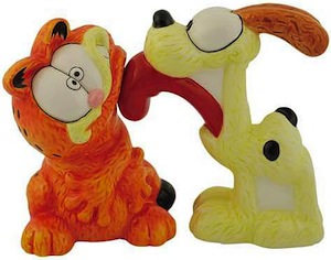 Garfield and Odie as Salt and Pepper shaker set