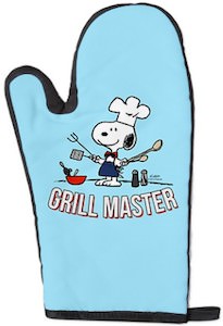 Peanuts oven mitt with Snoopy
