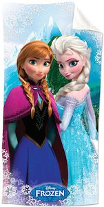 Frozen towel with Anna and Elsa