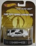 Die Cast Hot Wheels James Bond Lotus