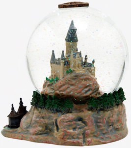 Harry Potter Hogwarts Snow Globe