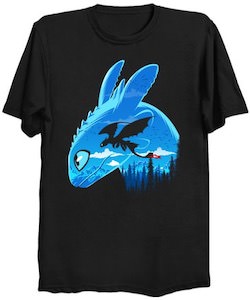 Night Fury Flying a Blue Sky T-Shirt